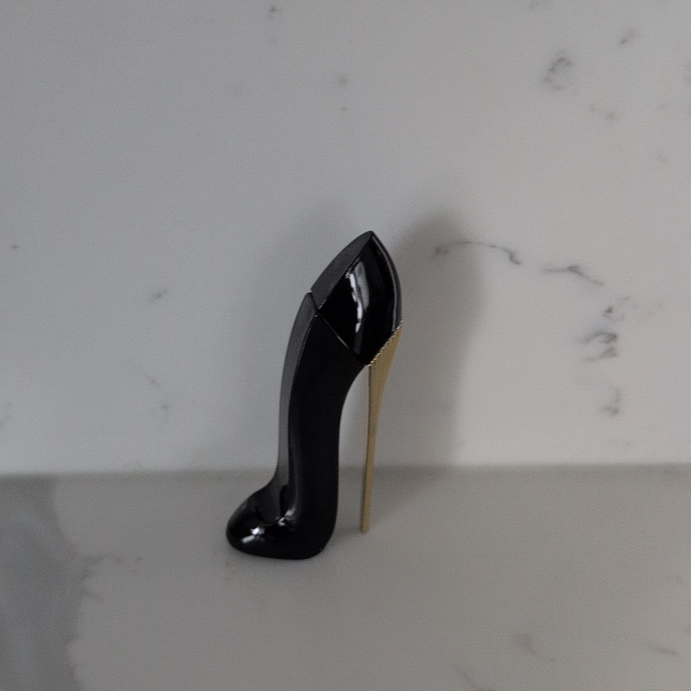 Carolina herrera miniature good girl new without box